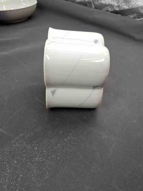 RC urtepotte skjuler